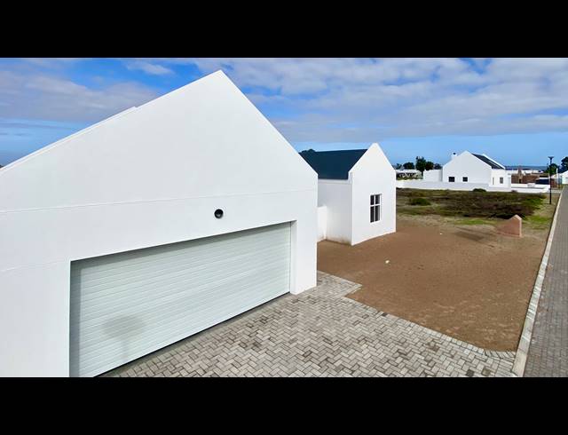 3 BEDROOM HOUSE FOR SALE IN BRITANNIA BEACH ESTATE